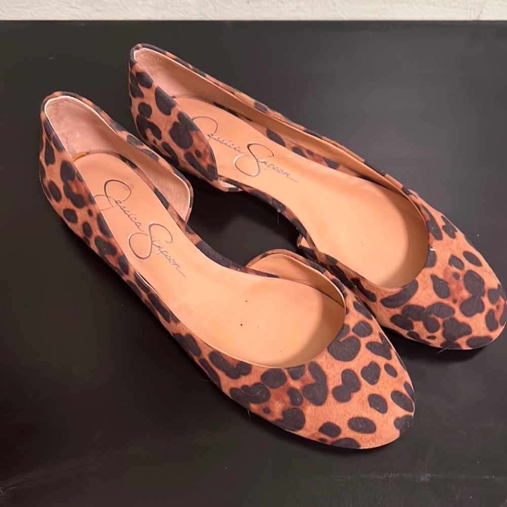 Jessica Simpson leopard flats Size: 7.5